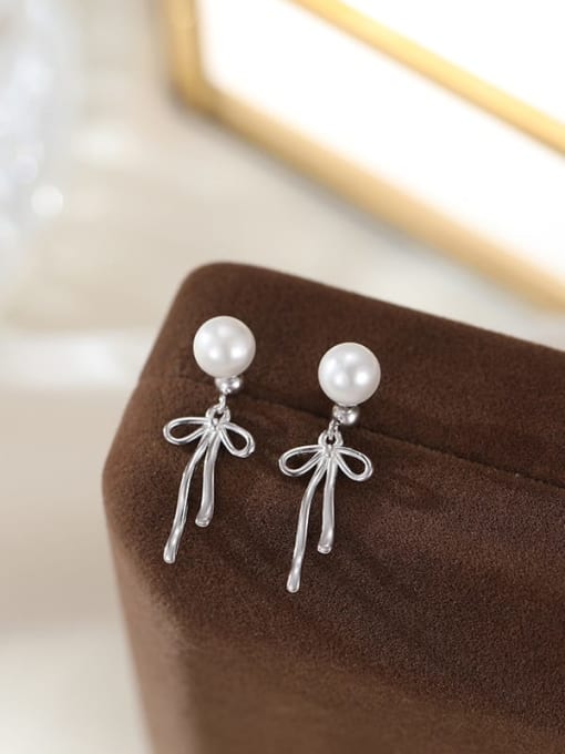 ES2584 [White+ Platinum] 925 Sterling Silver Imitation Pearl Butterfly Minimalist Drop Earring
